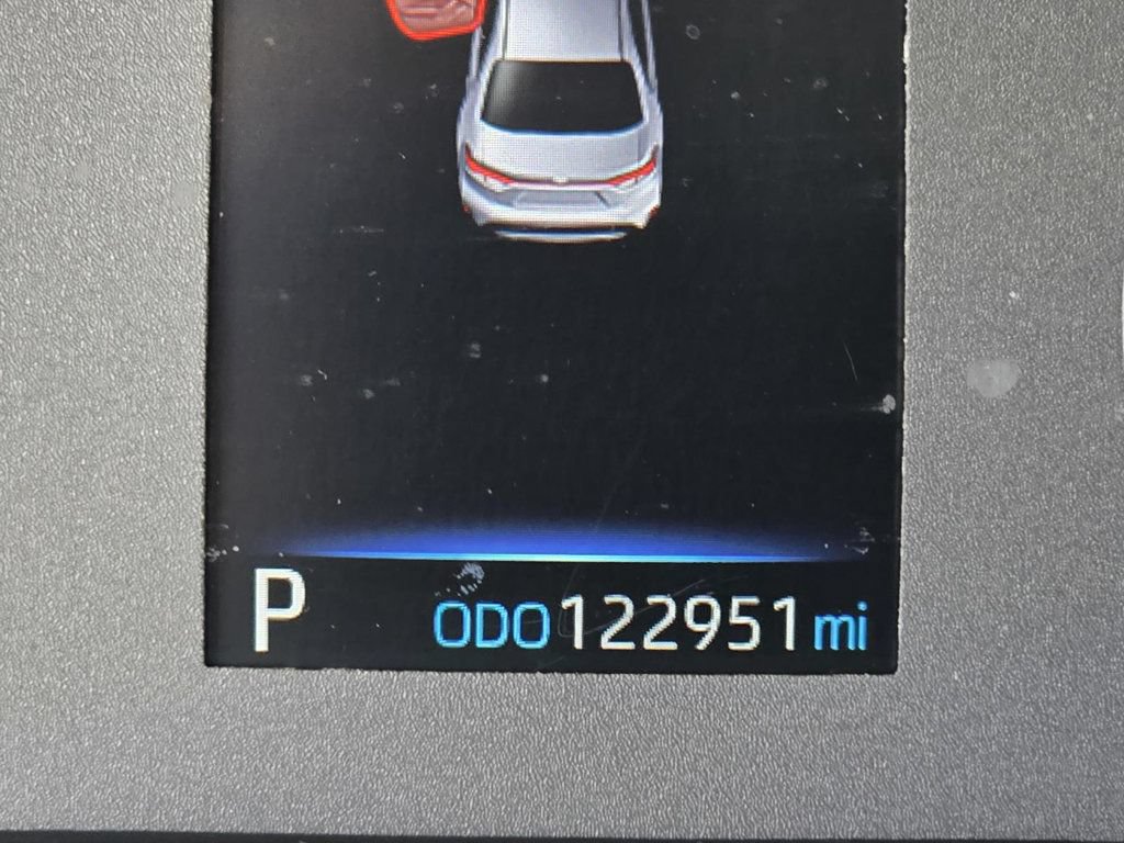 Used 2024 Toyota Corolla LE FWD image 31