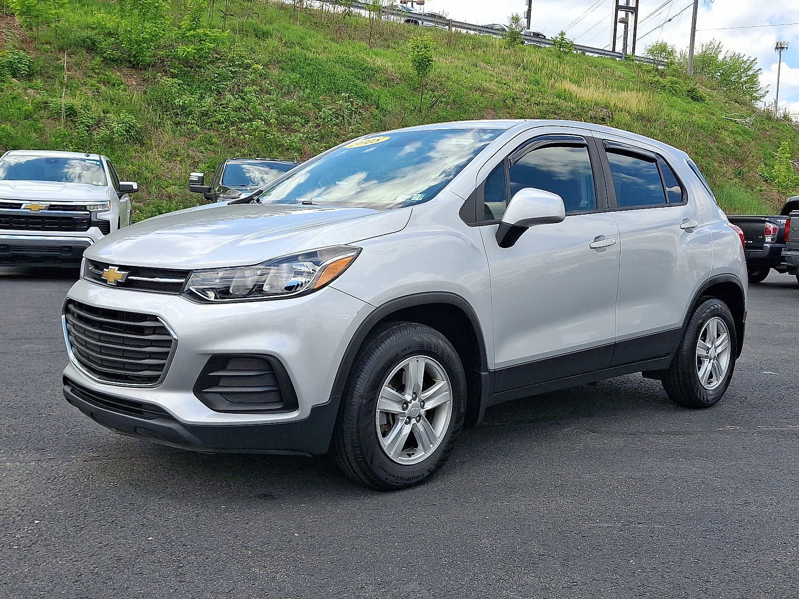 Used 2018 Chevrolet Trax LS w/ LPO, Protection Package AWD/4WD image 3