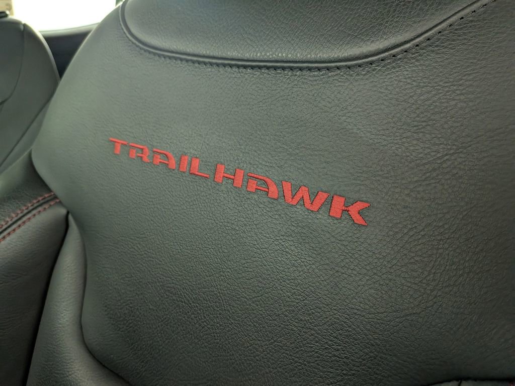 Certified 2023 Jeep Renegade Trailhawk w/ Trailhawk Elite Group image 18