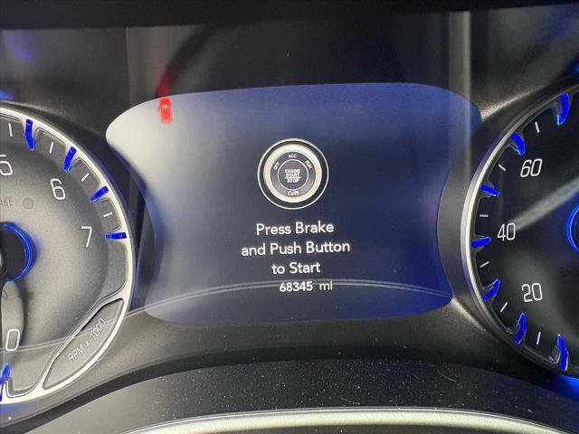 Used 2024 Chrysler Pacifica Touring-L image 7