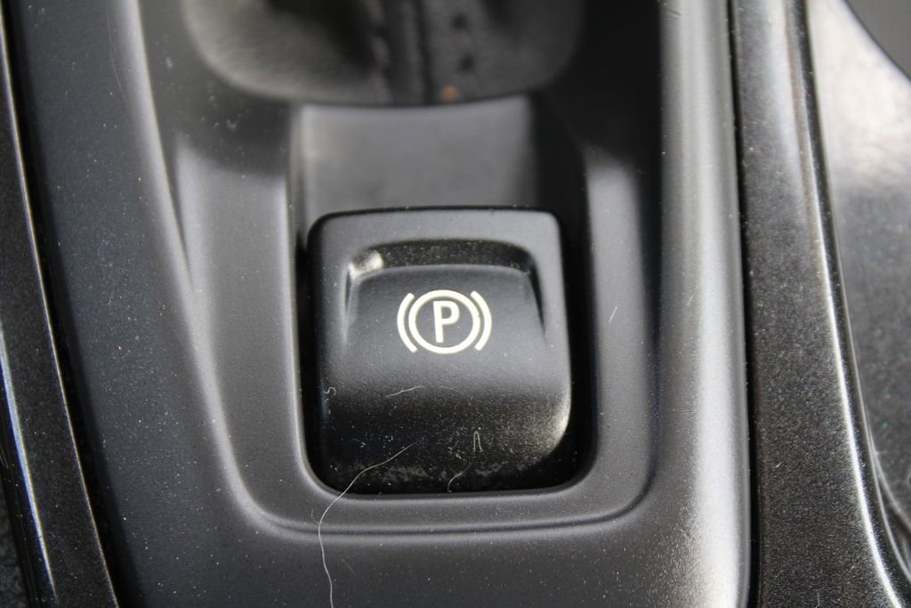 Used 2021 Chevrolet TrailBlazer LS image 34