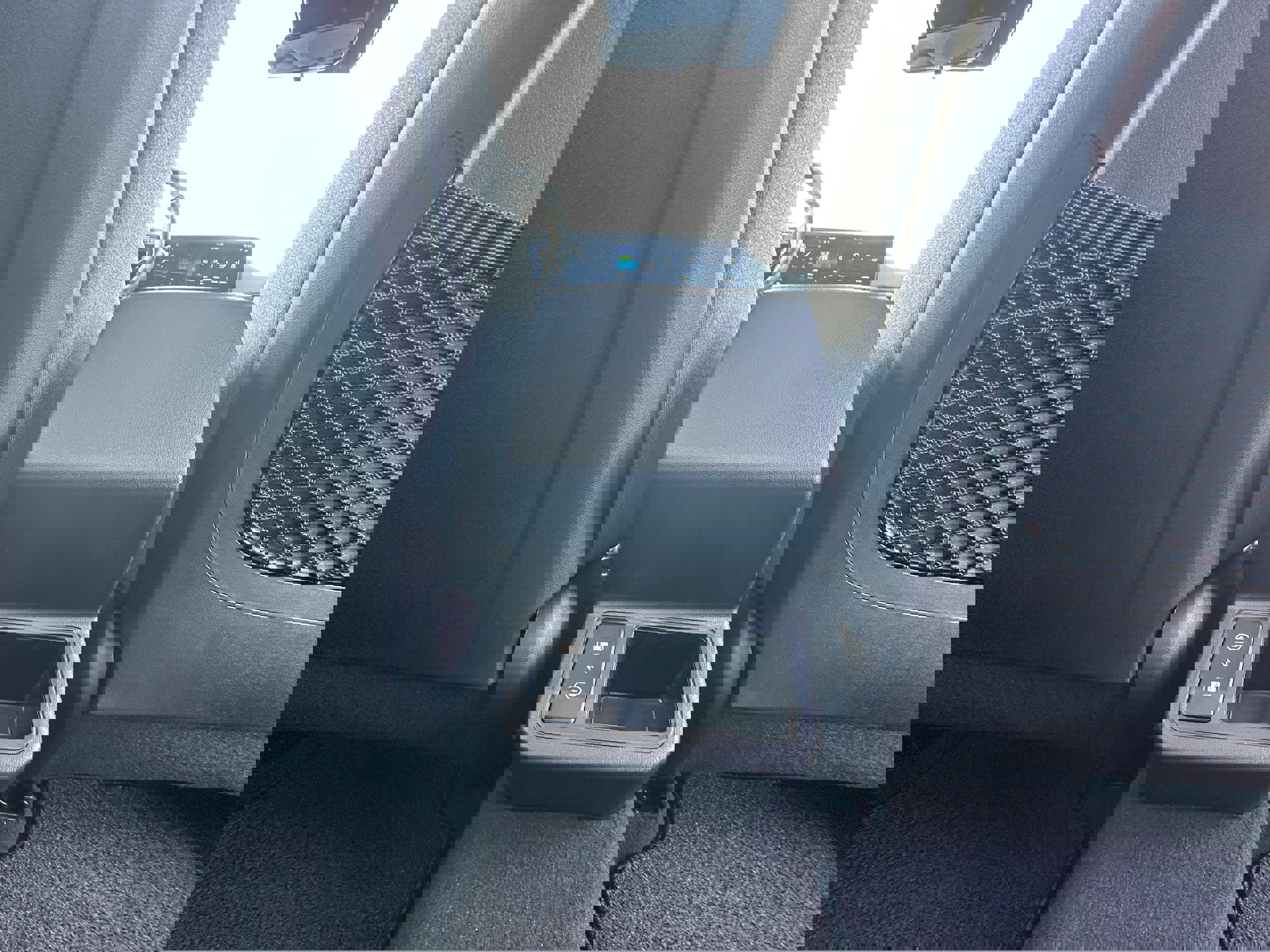 New 2025 Kia K4 EX image 16