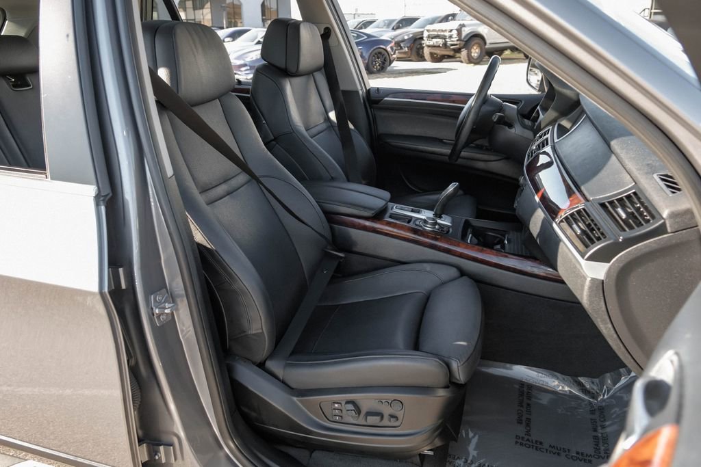 Used 2013 BMW X5 xDrive50i image 41