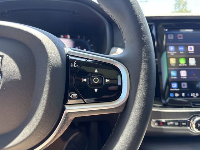 New 2025 Volvo V90 B6 Cross Country Plus w/ Protection Package Premier image 31