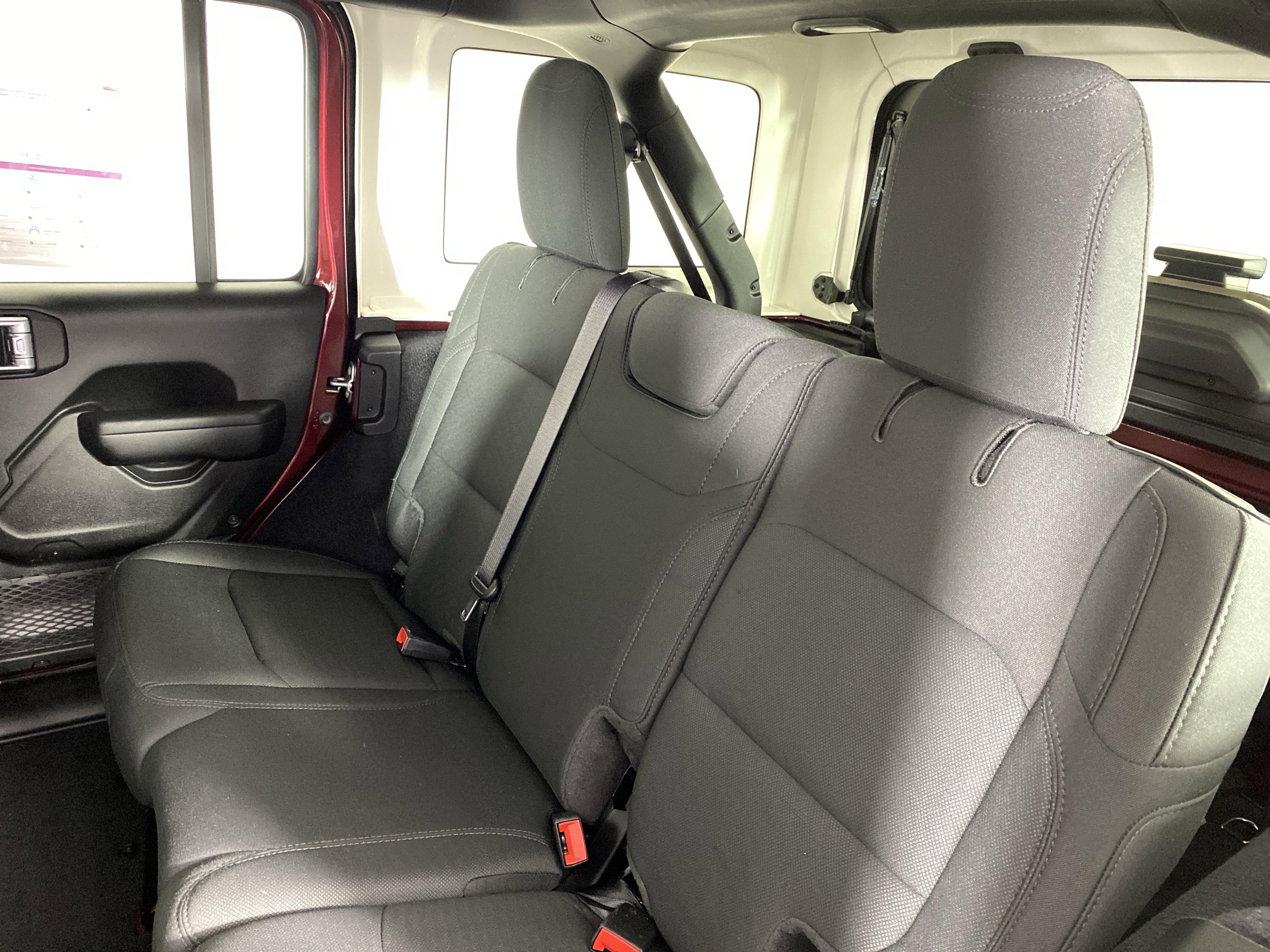 Used 2021 Jeep Wrangler Unlimited Sport AWD/4WD image 31