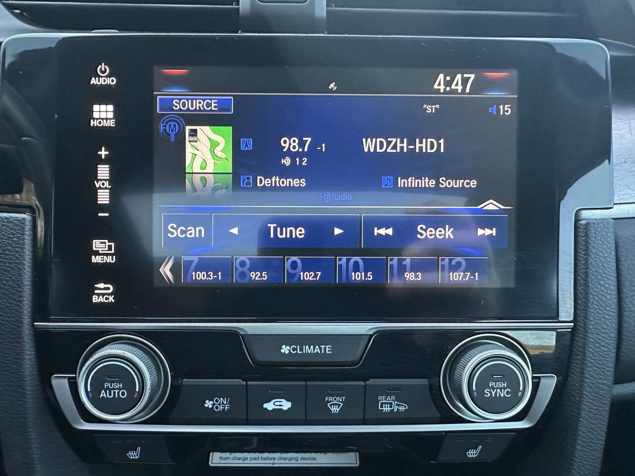 Used 2017 Honda Civic EX-L image 27