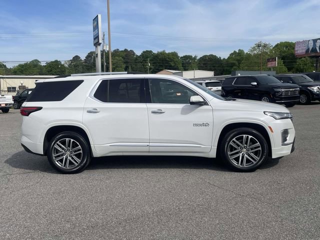 Used 2022 Chevrolet Traverse High Country image 2