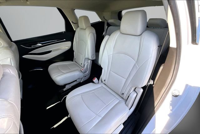 Used 2023 Buick Enclave Essence AWD/4WD image 25