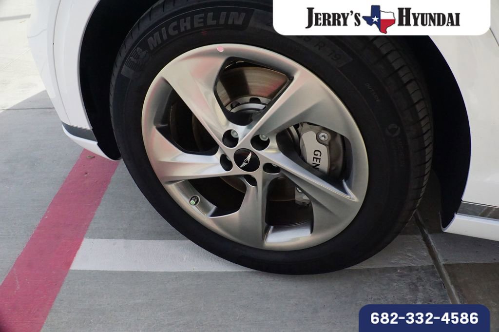 Certified 2026 Genesis GV70 2.5T AWD/4WD image 7