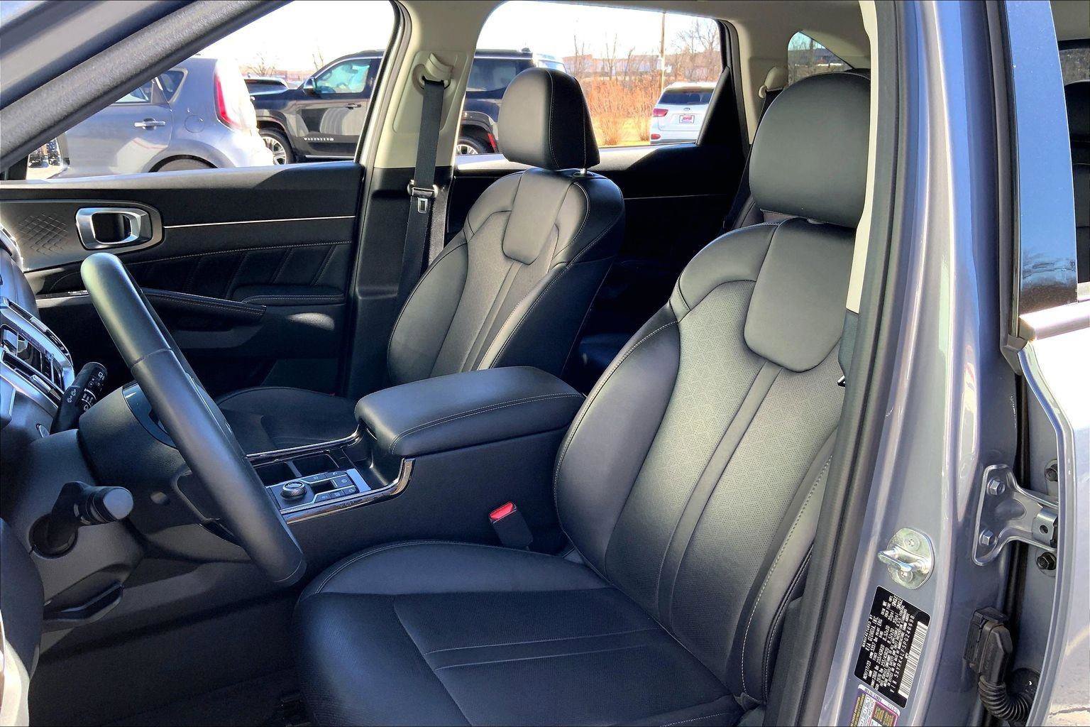 Used 2023 Kia Sorento SX image 20