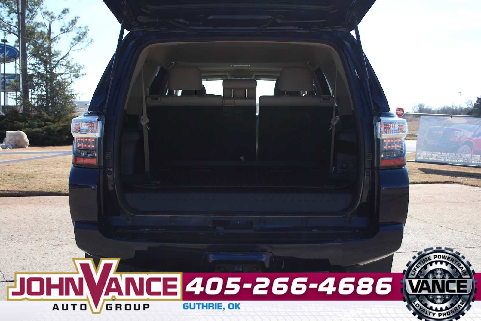 Used 2024 Toyota 4Runner SR5 Premium w/ Moonroof Package AWD/4WD image 9