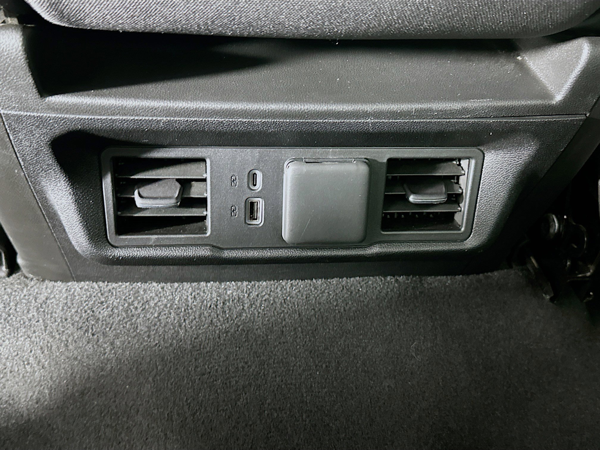 Used 2024 Chevrolet Silverado 1500 LT image 26