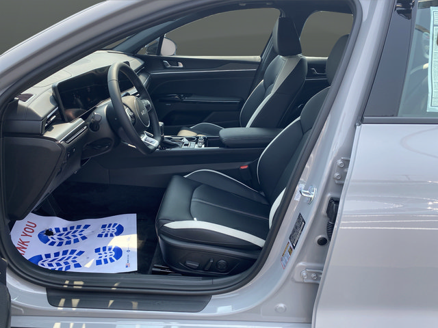 New 2026 Kia K5 GT-Line w/ GT-Line Premium Package FWD image 4