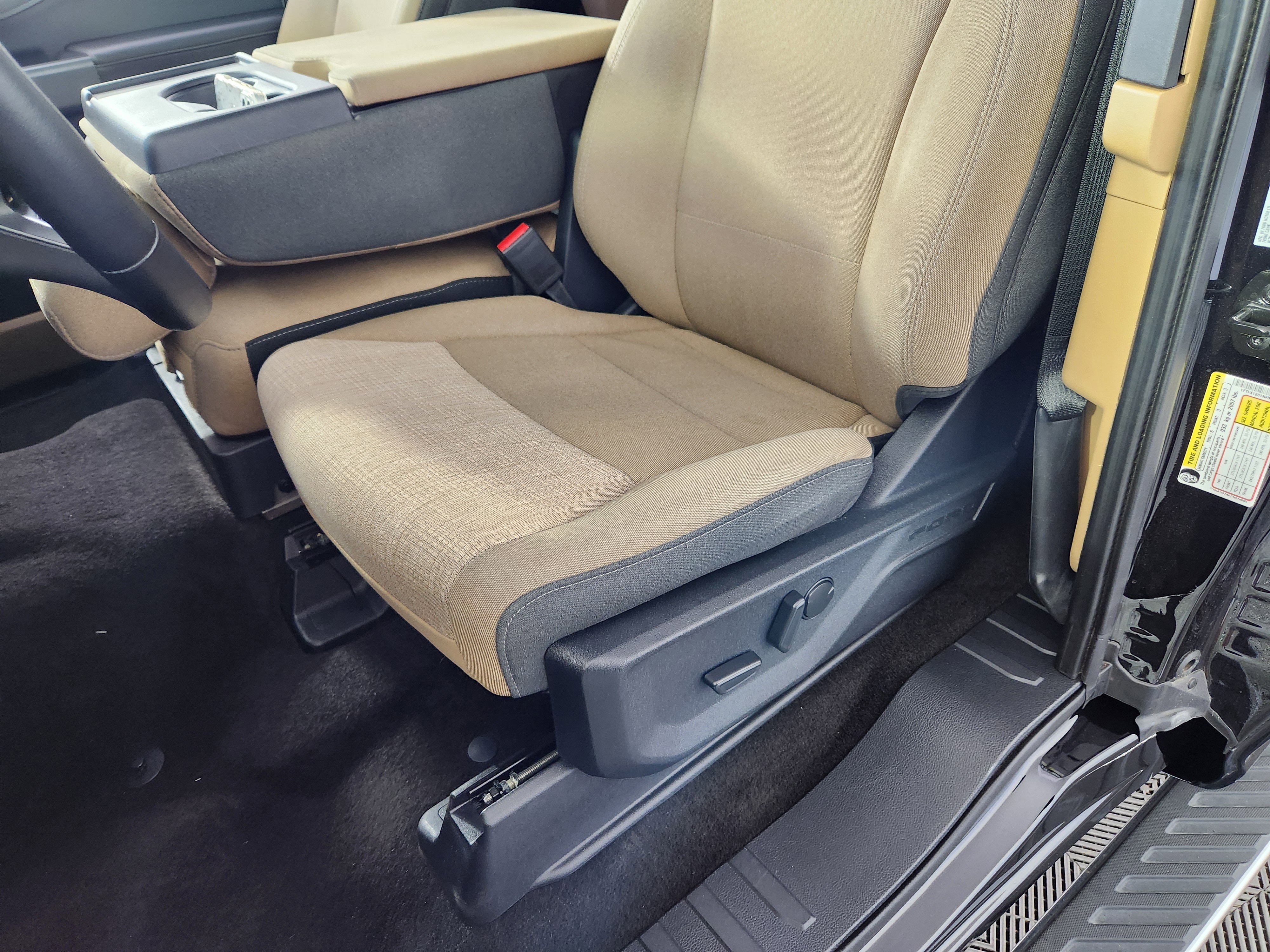 Certified 2022 Ford F150 XLT w/ Equipment Group 302A High image 14