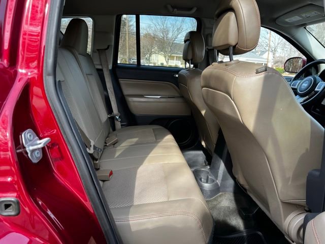 Used 2016 Jeep Compass Latitude image 21