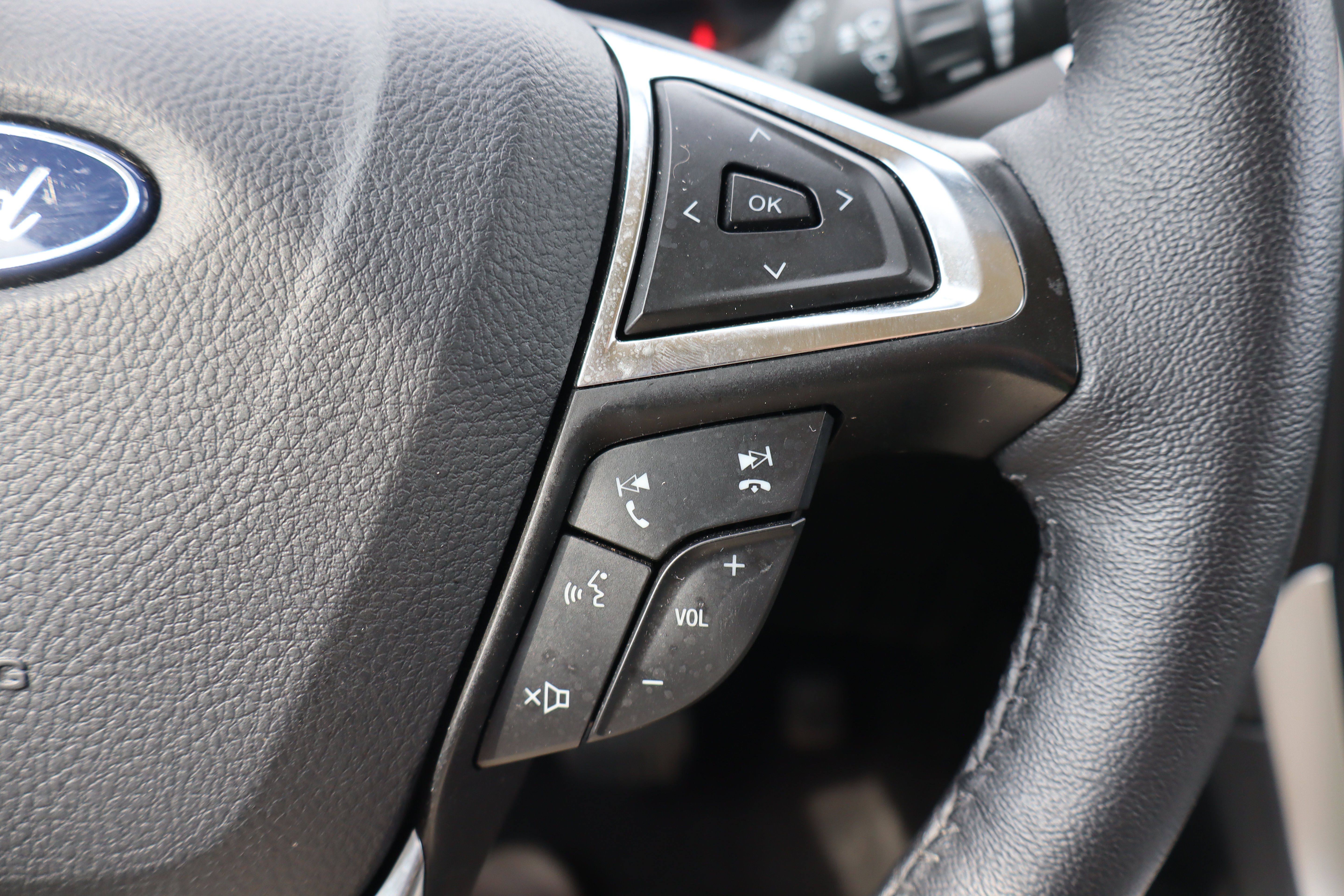 Used 2024 Ford Edge SEL w/ Convenience Package AWD/4WD image 17
