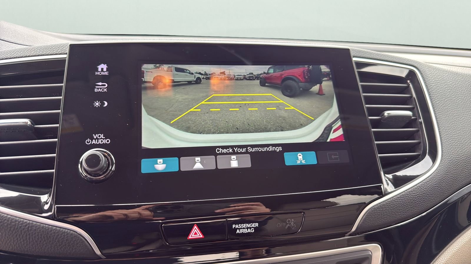 Used 2021 Honda Pilot Touring image 18