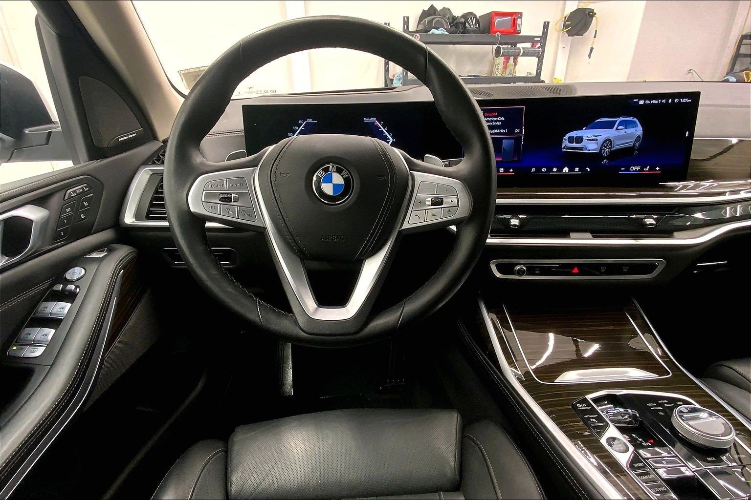 Used 2024 BMW X7 xDrive40i w/ Executive Package AWD/4WD image 11