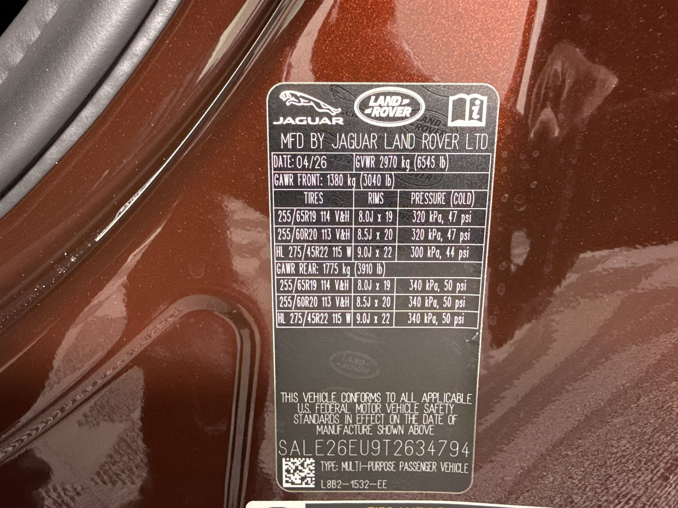 New 2026 Land Rover Defender 90 X-Dynamic SE AWD/4WD image 24