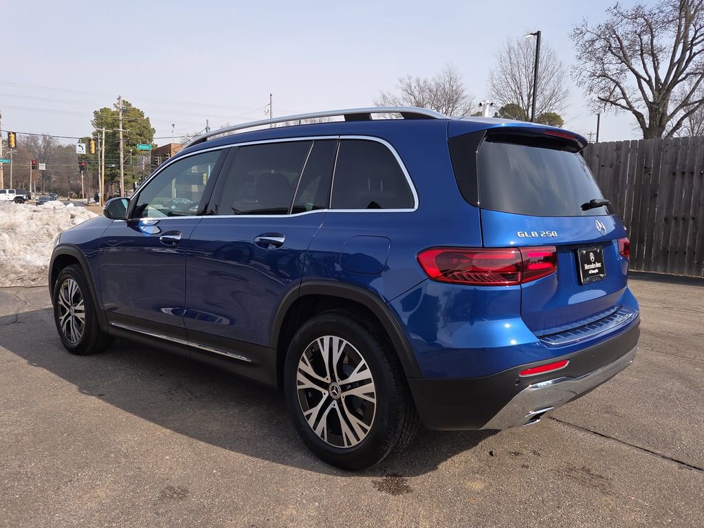 Certified 2026 Mercedes-Benz GLB 250 GLB 250 image 3