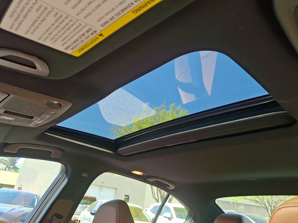 Used 2023 INFINITI Q50 Sensory image 14