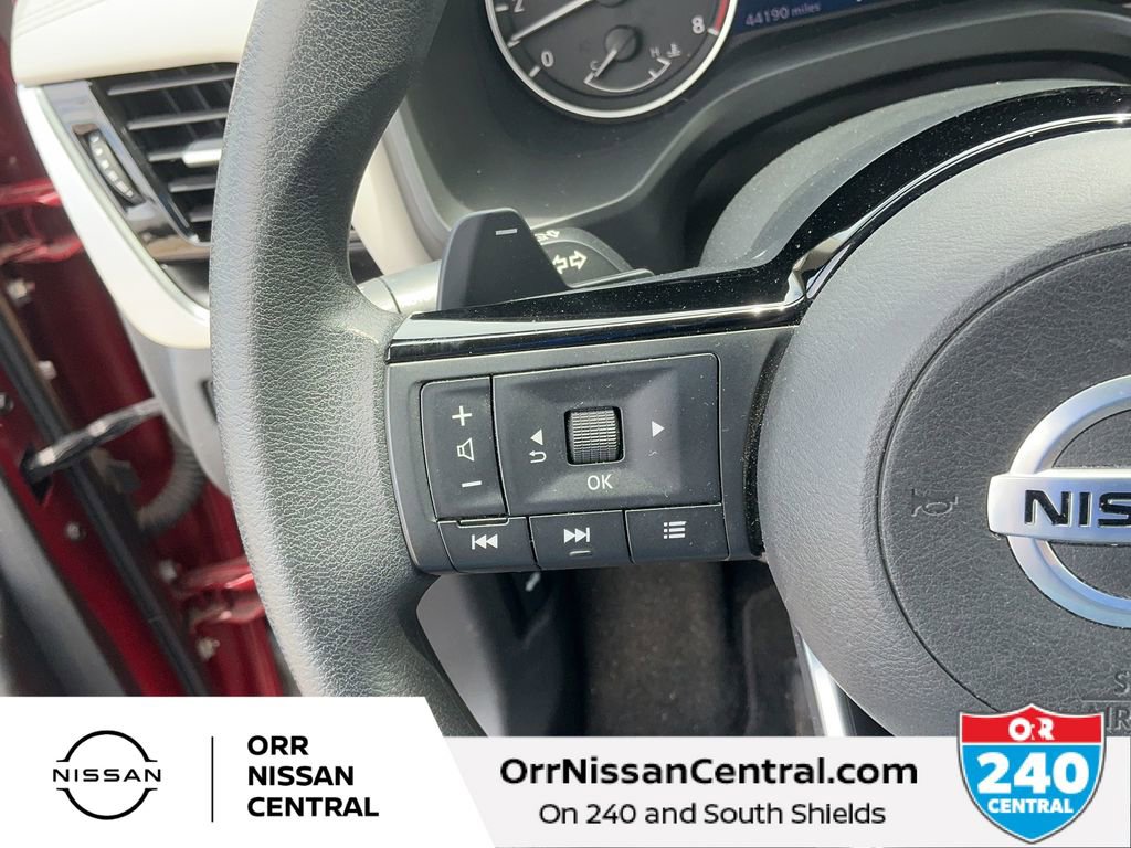 Used 2021 Nissan Rogue SV image 19