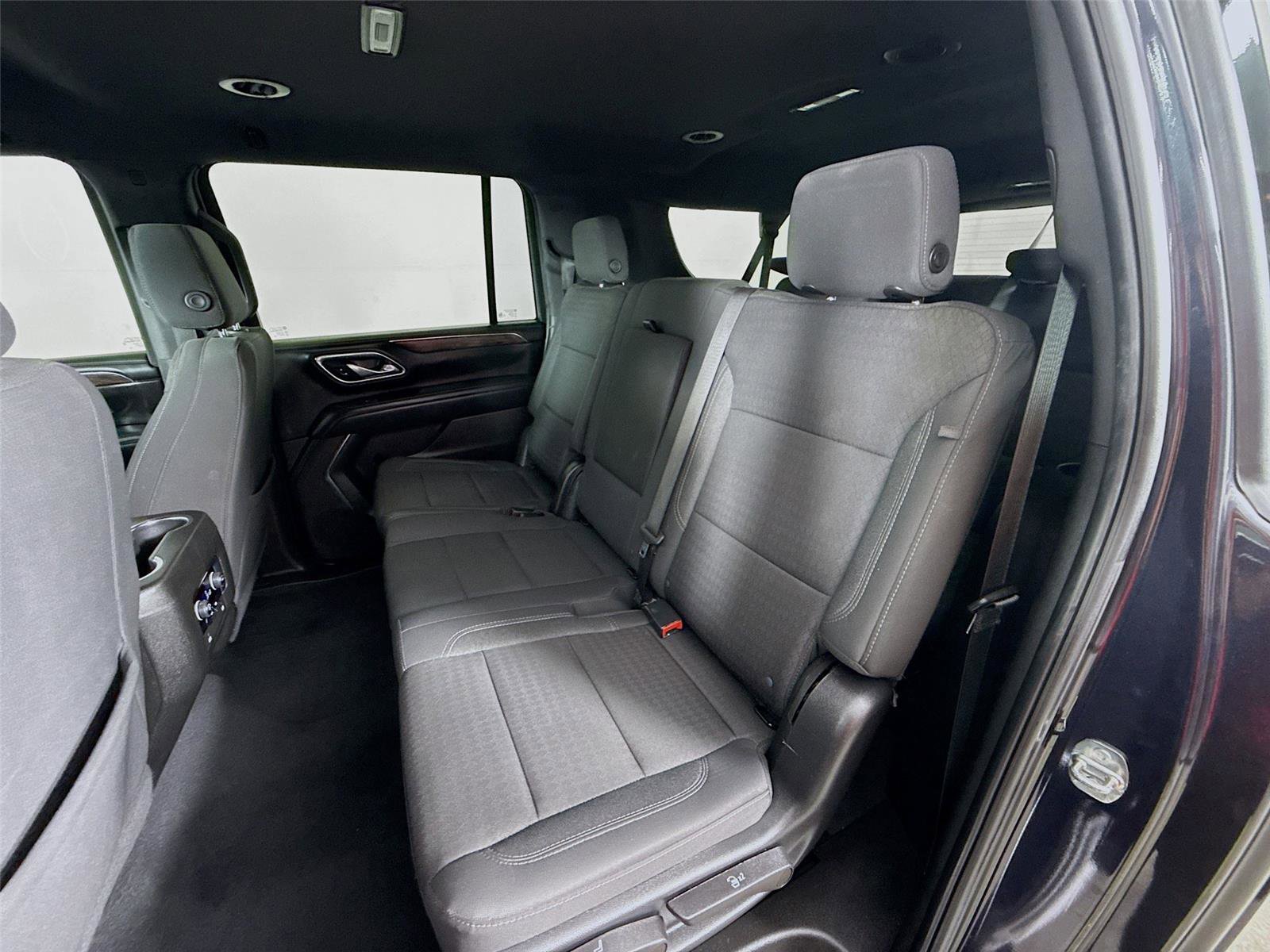 Used 2023 Chevrolet Suburban LS image 14