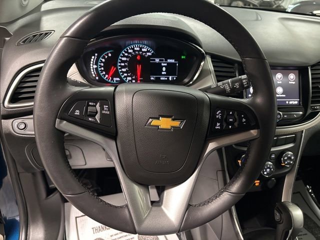 Used 2020 Chevrolet Trax LT w/ Driver Confidence Package AWD/4WD image 22