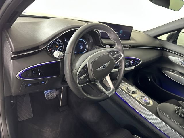 Used 2024 Genesis GV70 3.5T Sport image 13