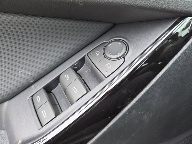 New 2026 Chevrolet Equinox LT w/ Convenience Package II image 10