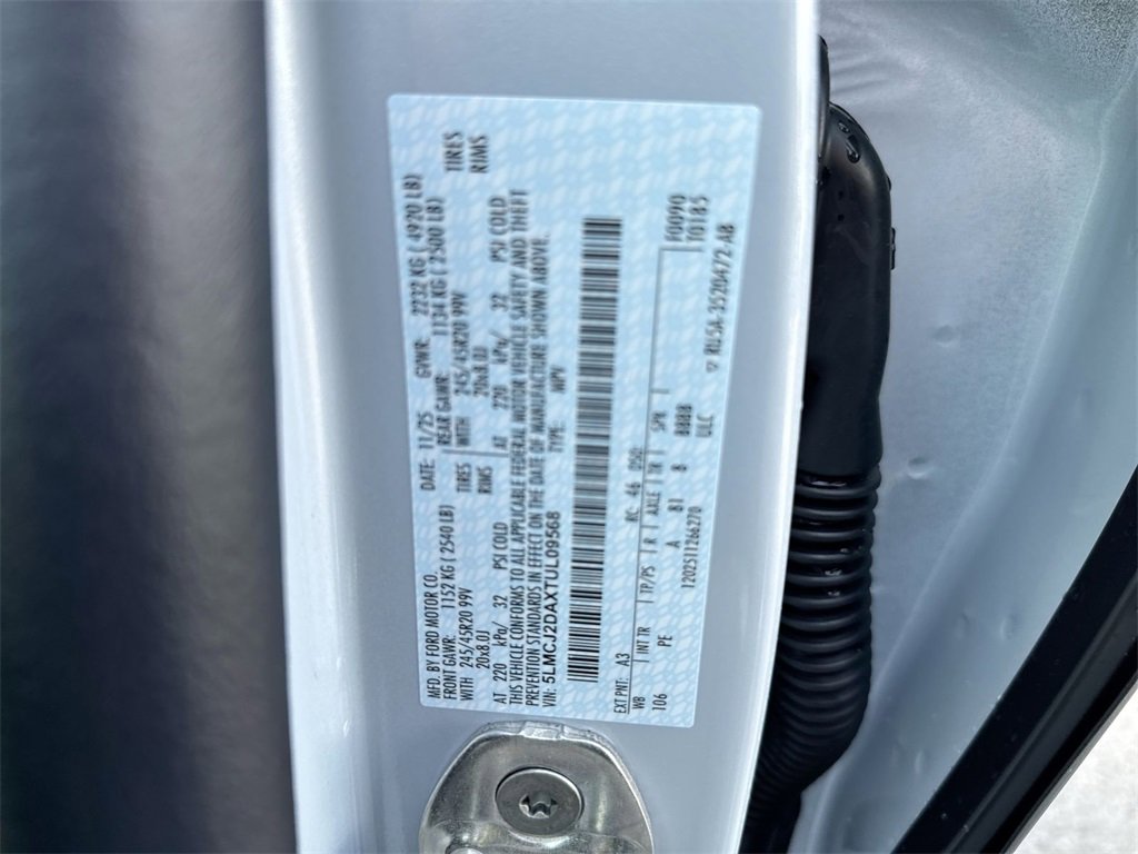 New 2026 Lincoln Corsair Reserve w/ Jet Appearance Package image 29