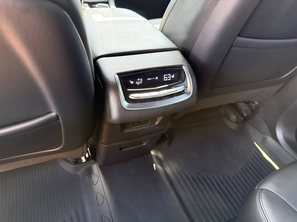 Certified 2023 Cadillac XT6 Premium Luxury w/ Technology Package FWD image 35