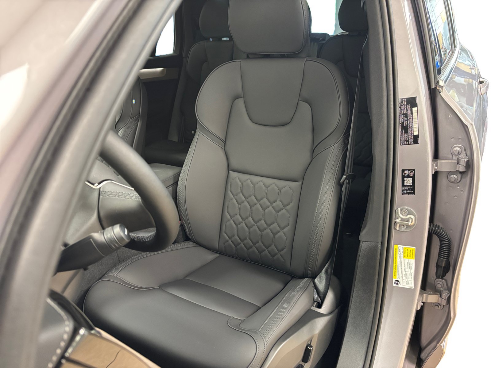 New 2026 Volvo XC90 B5 Core AWD/4WD image 41