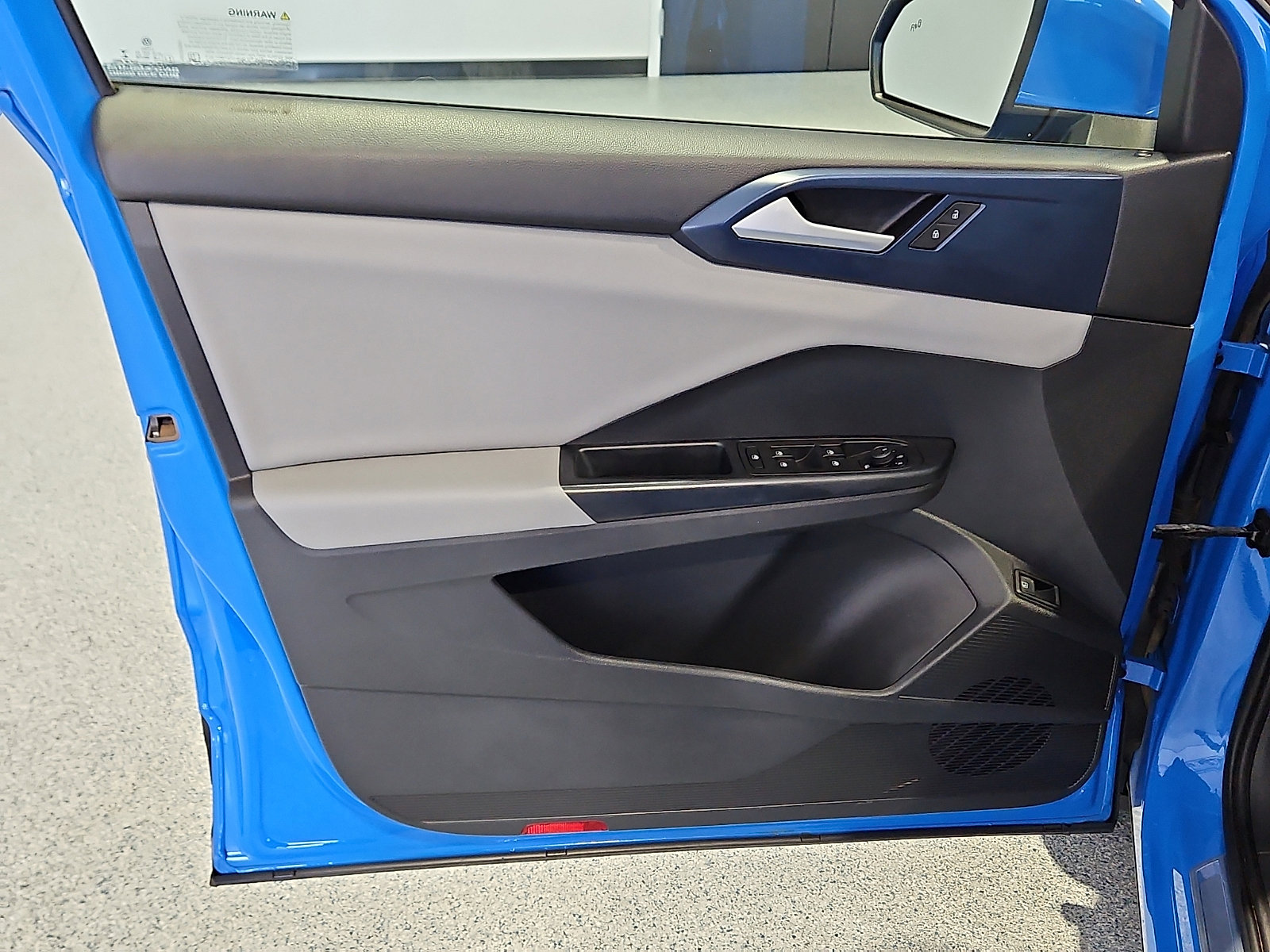 Used 2022 Volkswagen Taos SE image 12