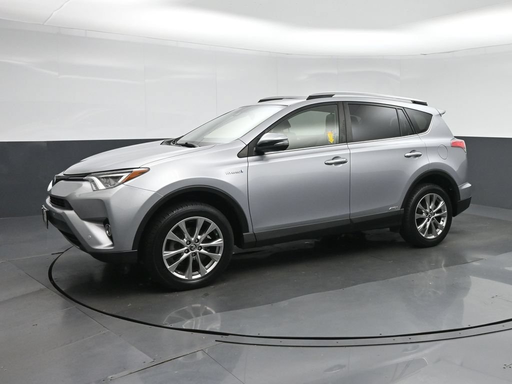 Used 2018 Toyota RAV4 Limited AWD/4WD image 3