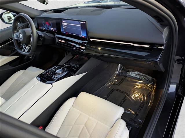 Used 2024 BMW 530i w/ M Sport Package image 20