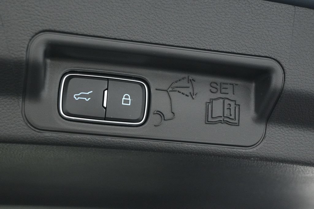 New 2026 Ford Explorer ST-Line w/ ST-Line Street Pack RWD image 24