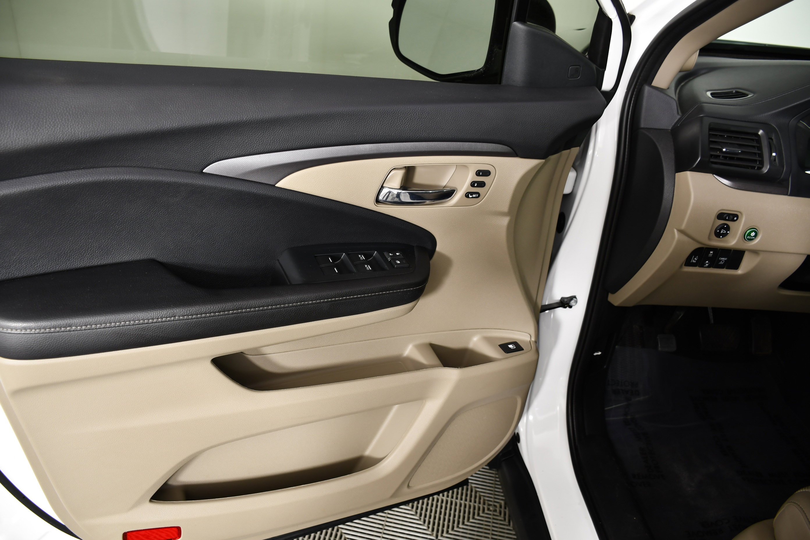 Certified 2023 Honda Ridgeline RTL image 38