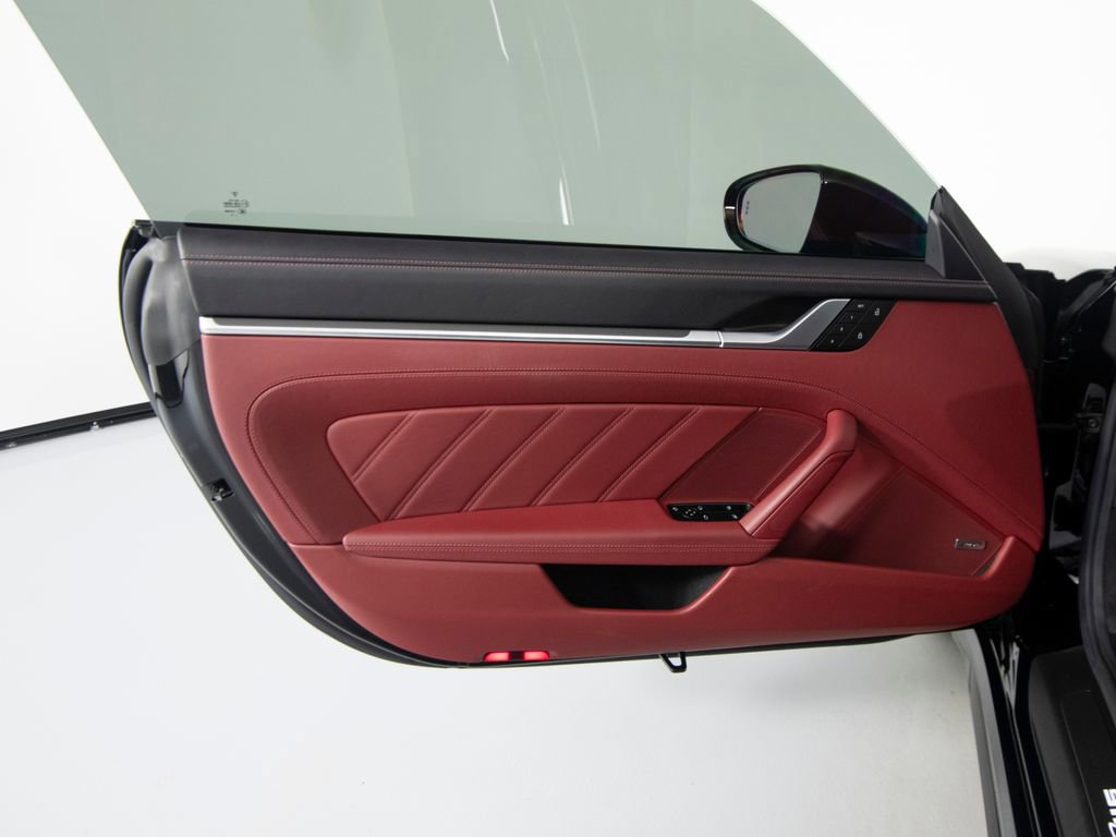 Certified 2024 Porsche 911 Turbo AWD/4WD image 19