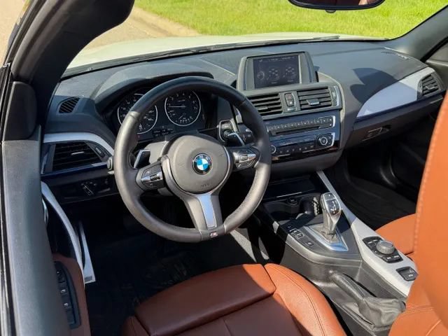 Used 2016 BMW M235i xDrive Convertible AWD/4WD image 12