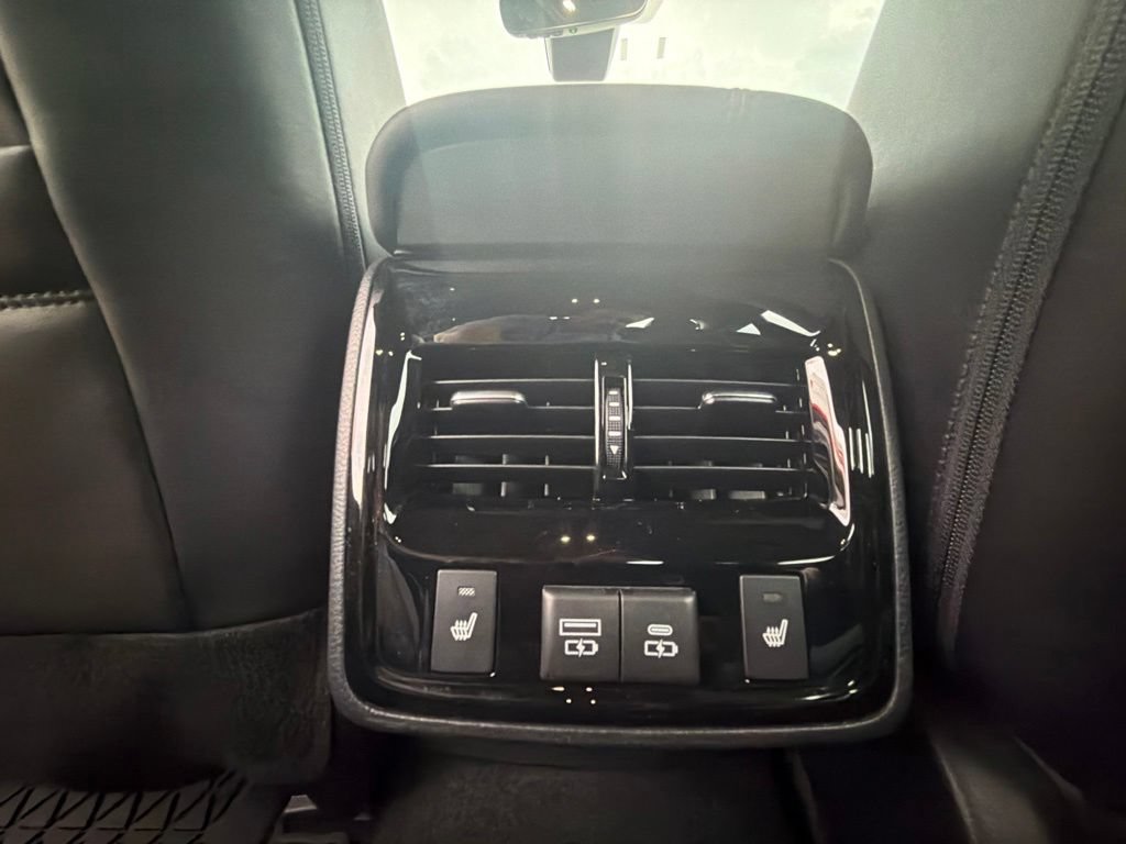 Used 2021 Toyota Avalon Touring w/ Advanced Safety Package FWD image 14