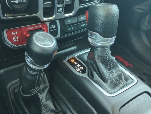 Used 2024 Jeep Gladiator Overland AWD/4WD image 21