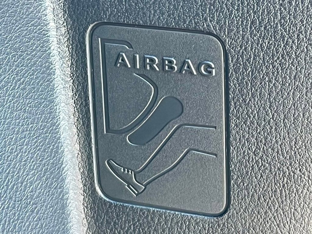 Certified 2026 Mercedes-Benz GLA 250 4MATIC image 33