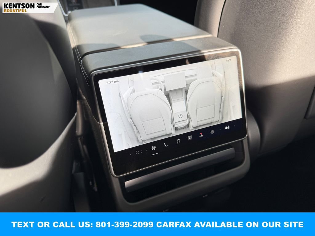 Used 2026 Tesla Model Y AWD image 36