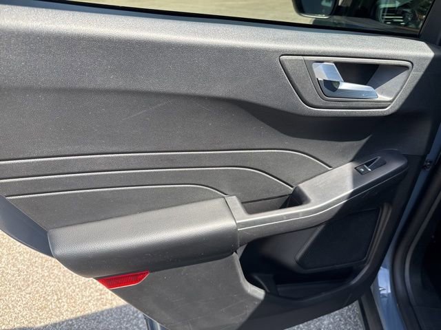 Used 2025 Ford Escape ST-Line FWD image 22