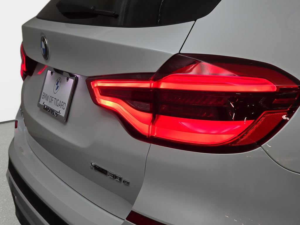Used 2021 BMW X3 xDrive30e w/ Executive Package image 36