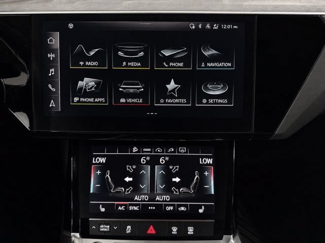 Used 2021 Audi e-tron Premium AWD/4WD image 30