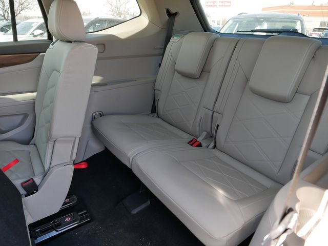 Certified 2025 Volkswagen Atlas SE image 18