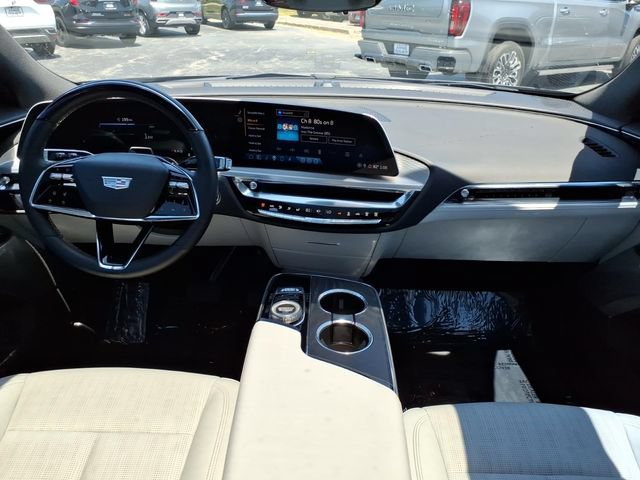 Used 2023 Cadillac Lyriq 2WD image 18