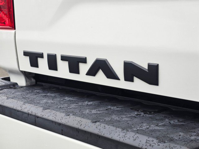 Certified 2023 Nissan Titan SV w/ SV Convenience Package AWD/4WD image 17